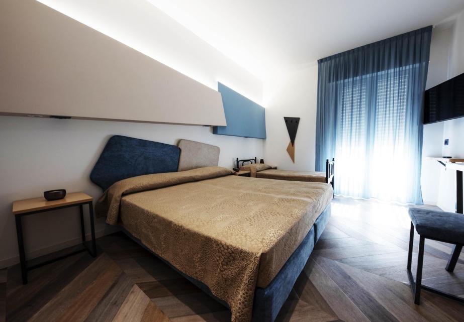 colorhotelrimini it camere 009